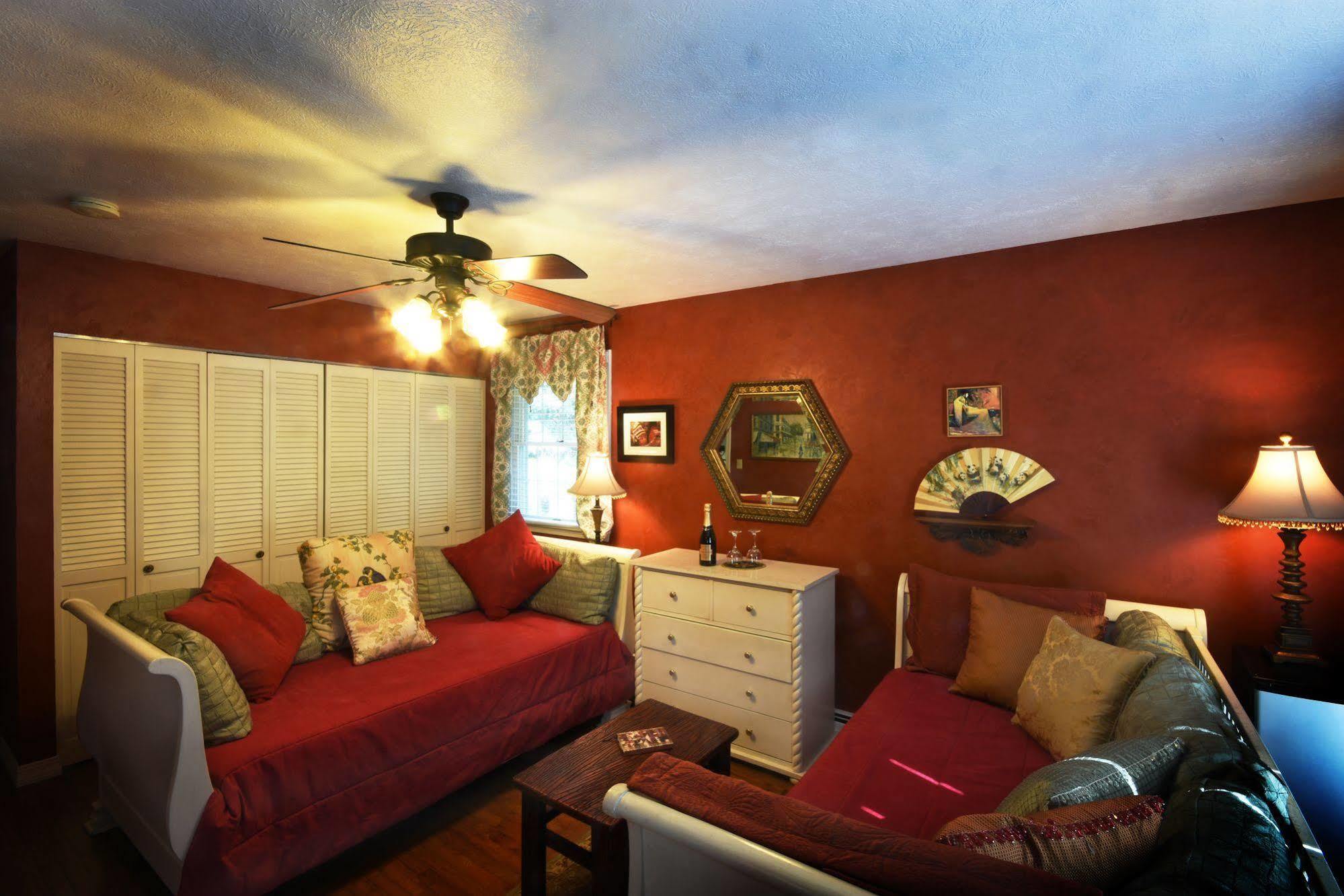 Bad Rock Bed And Breakfast Inn Columbia Falls Extérieur photo